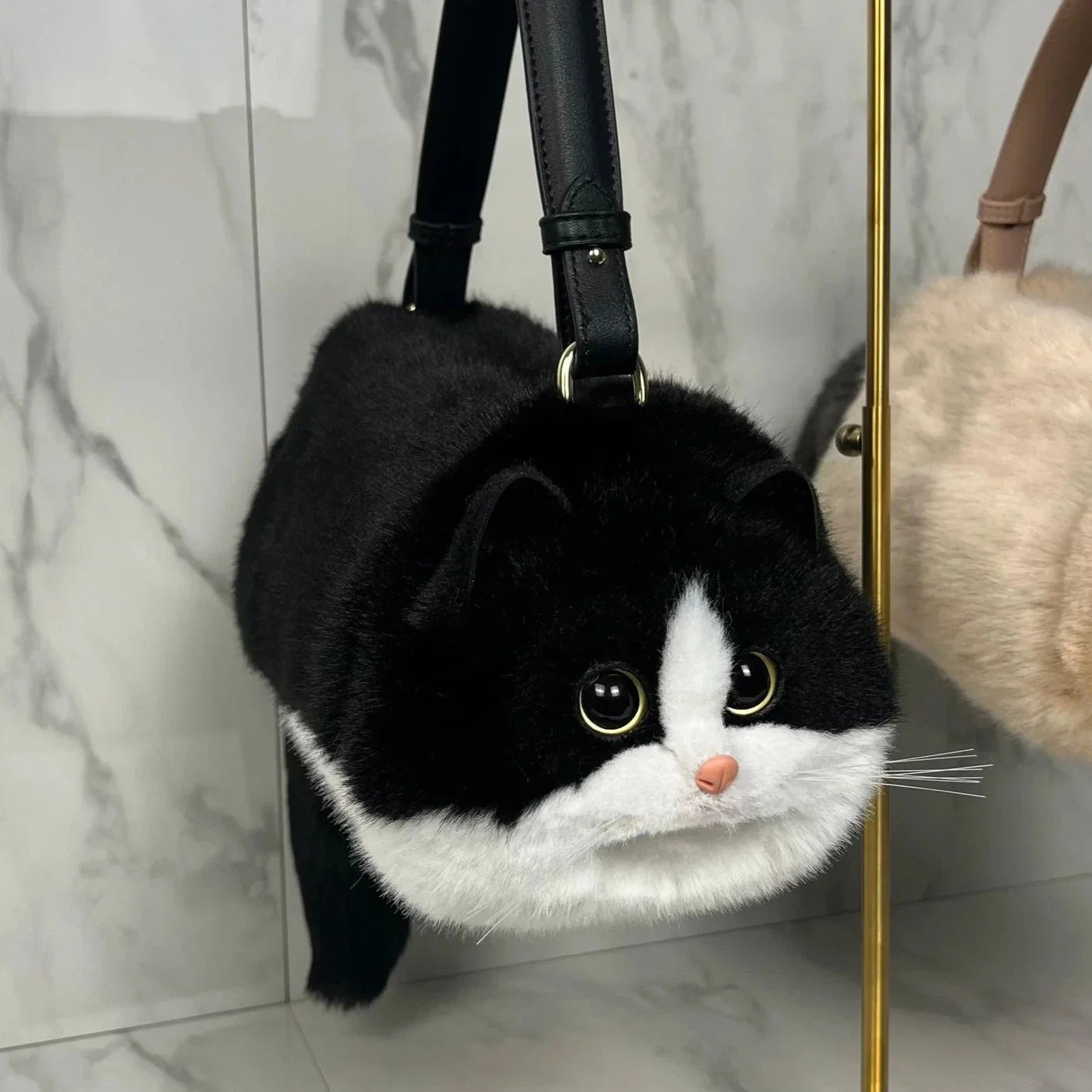 zopoxo/202503130757083838_v4_tuxedo2.webp